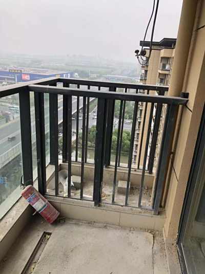 铝合金栏杆及百叶